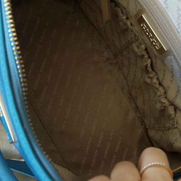 DKNY saffiano leather Boston bag in blue - Picture 7 of 8